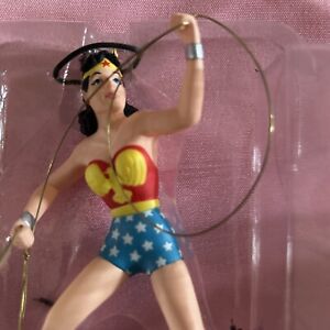 Wonder Woman DC Comics Hallmark Keepsake Ornament 1996 QX5941