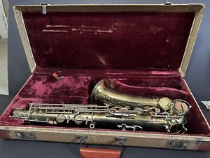 Old Vintage 1942 Martin Centennial Saxophone Alto Orig Honey Lacquer in Case EXC