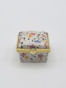 New ListingPorcelain Floral Small Jewelry Trinket Box Hinged Gold Trim Lid Colorful Flowers