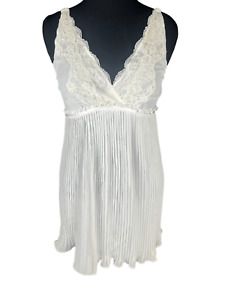 Vintage Flora White Lace pleated Nightgown Babydoll L Bridal Honeymoon sexy