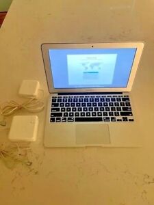 Apple MakBook Air Laptop, 11.6