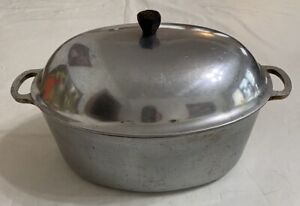 VINTAGE Household institute cooking utensils Aluminum Oval Roaster Pan / Lid