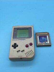 Original Nintendo Gameboy Console System w/ Tetris!