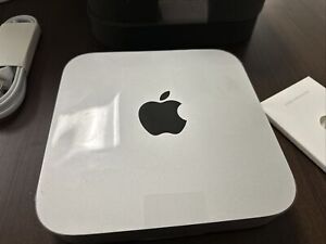 Apple Mac mini (500GB HDD, Intel Core i5, 1.40GHz, 4GB) Mini PC Desktop White -