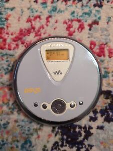 Sony Psyc D-NE300 Grey Walkman Atrac3 MP3 Player G-Protection (Tested Working)