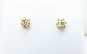 14k Yellow Gold Diamond Accent Buttercup Mounted Stud Earrings