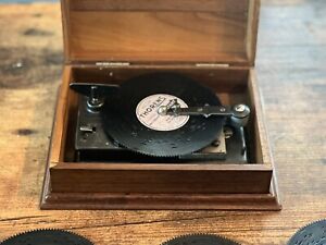 Beautifully Restored Thorens music box with 21 discs