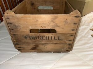 ANTIQUE FORGEHILL WOODEN CRATE MEASURES 15 IN X 13 IN X 10 IN AND WEIGHS 5.6 ILS