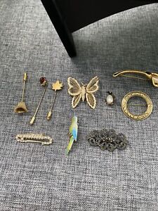 Vintage LOT (10) Gold Silver Tone Brooches GD