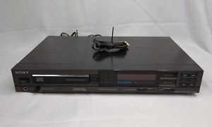Vintage Sony CDP-70 Single Disc CD Player W/ RCA Cable Works (No Remote) JAPAN