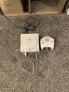 SEGA Dreamcast Console Bundle (HKT-3020) Cords, Controller, Memory Card