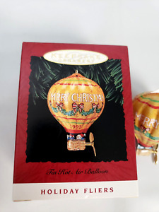 New ListingHallmark Tin Hot Air Balloon Keepsake Ornament 1993 Holiday Fliers collection