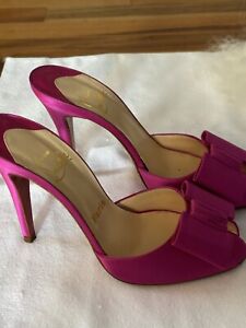christian louboutin heels 38.5  With A dust bag