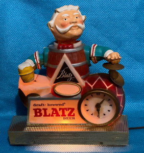 VINTAGE 1960 Blatz Beer Bobble Head Barrel Keg Man Drummer, Light & Clock Runs +