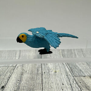 Safari Ltd. Parrot Blue Macaw Toy Action Figure Realistic Wildlife 2.5
