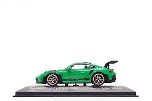 Minichamps 1:43 Porsche 911 GT3 RS (992) Weissach in Python Green / Gold Wheels
