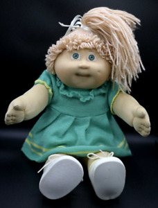 New Listing1984 JESMAR  HM3 Cabbage Patch kids Girl doll HTF Jesmar Knit Green Dress Wheat