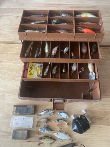 Vintage Fenwick Woodstream 1060 Fishing Tackle Box Full- Jitterbug MANNS Bomber