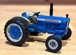 ERTL New Holland Ford 5000 Tractor 1/64 Scale