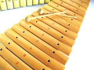 🐸Vintage 15 Key Wooden Xylophone with Mallets Made in USSR