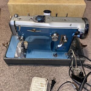 Rare Vintage Montgomery Ward Supreme Automatic Zig Zag Sewing Machine AS_IS! SEE