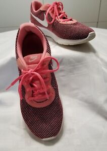 Nike Tanjun Black Coral Pink Glaze BV7432002 Sneakers Shoes Womens Size 8.5 M