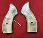 J Frame Round butt Grips fits most Smith & Wesson S&W Classic White Pearl