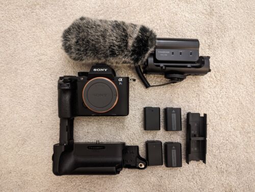 Sony A7S2 (A7SII) 12MP Mirrorless Camera - With Takstar SGC-598 Shotgun Mic