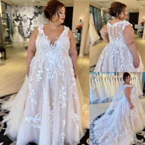 Plus Size Wedding Dresses Wide Strap Lace Applique Sleeveless V-Neck Bridal Gown
