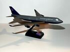 Wooster United Airlines Boeing 747-400 1:200 Plastic Snap-together Model