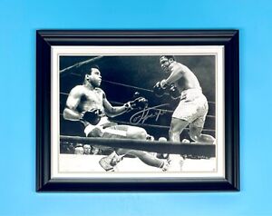 Joe Frazier Signed Photo Framed & COA Muhammad Ali Boxing Autograph Memorabilia