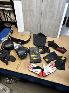 U2 Gym Lot - Everlast Boxing Gloves, Golds Gyn Belt, Gloves, & More Ct84