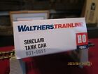 Walthers Trainline 40' Tank Car with Metal Wheels Ready to Run - Sinclair Oil