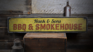 BBQ & Smokehouse, Family BBQ, Barbeque - Rustic Distressed Wood Sign