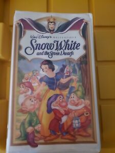 Walt Disney Snow White & The Seven Dwarfs VHS 1994 Masterpiece