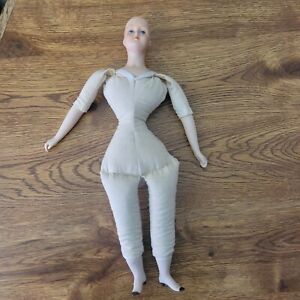 New Listing1970 Vintage Porcelain doll, no clothes - Total Height is about 12 inch