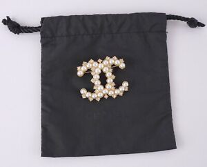 CHANEL GOLD PEARL STRASS CC LOGO BROOCH PIN WITH VELVET POUCH