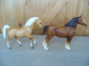 2 Breyer Horses Clydesdale Mare Chestnut #83, Faith Palomino Arabian Stallion #4
