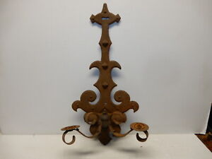 VINTAGE ARTS AND CRAFTS IRON WALL SCONCE