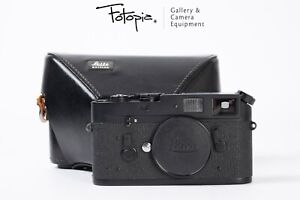 Leica M4 - Black / with KE-7A top plate without serial number (97-98%new)