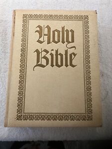 Holy Bible Family KJV  Edition Red Letter Vintage White Westport 1974
