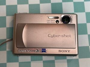 Vintage Y2K Sony Cyber-shot DSC-T1 5.0MP Digital Camera - Silver UNTESTED