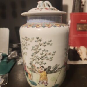 A Rare and Large Chinese Qing Dynasty Famille Rose Porcelain Temple Jar.