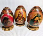 Lot Of 3 Lacquered Handmade Easter Eggs Made Of Wood With A Stand, Ukraine 80s