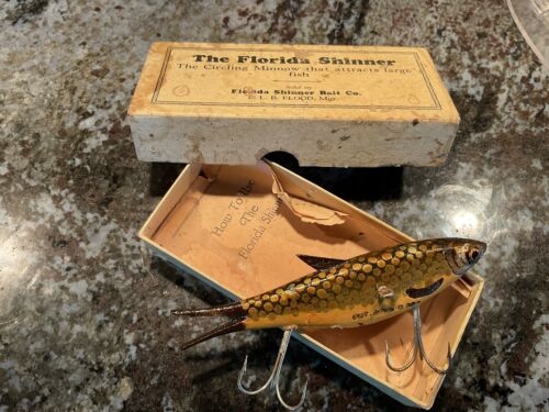 New ListingVintage Florida Shiner Minnow Fishing Lure Antique Tackle Box Bait Bass Rod Reel