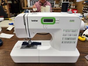 BROTHER ES-2000 Light Weight Computerized Sewing Machine 39 Stitches