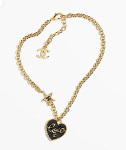 Chanel hold metal black cc heart pendant necklace
