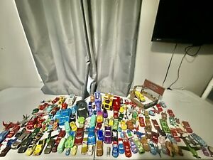 116 Disney Cars Toys And 17 Disney Planes Toys With Little Play Set