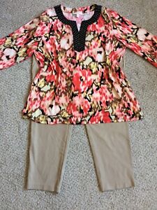 Woman plus clothing lot 2, size 1X916w-18w), pull on pants, 2X top, #1