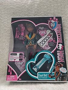 2011 Monster High Draculaura's SWEET 1600 CLAWD WOLF Mattel BOY Doll_W9192_NIB